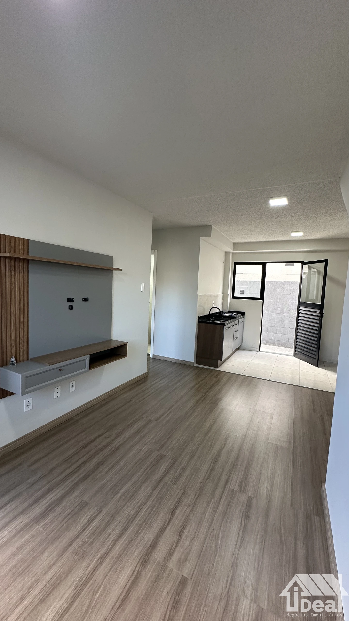 Casa de Condomínio de 2 quartos, 50m² no bairro Uvaranas, em Ponta Grossa | Eu Corretor