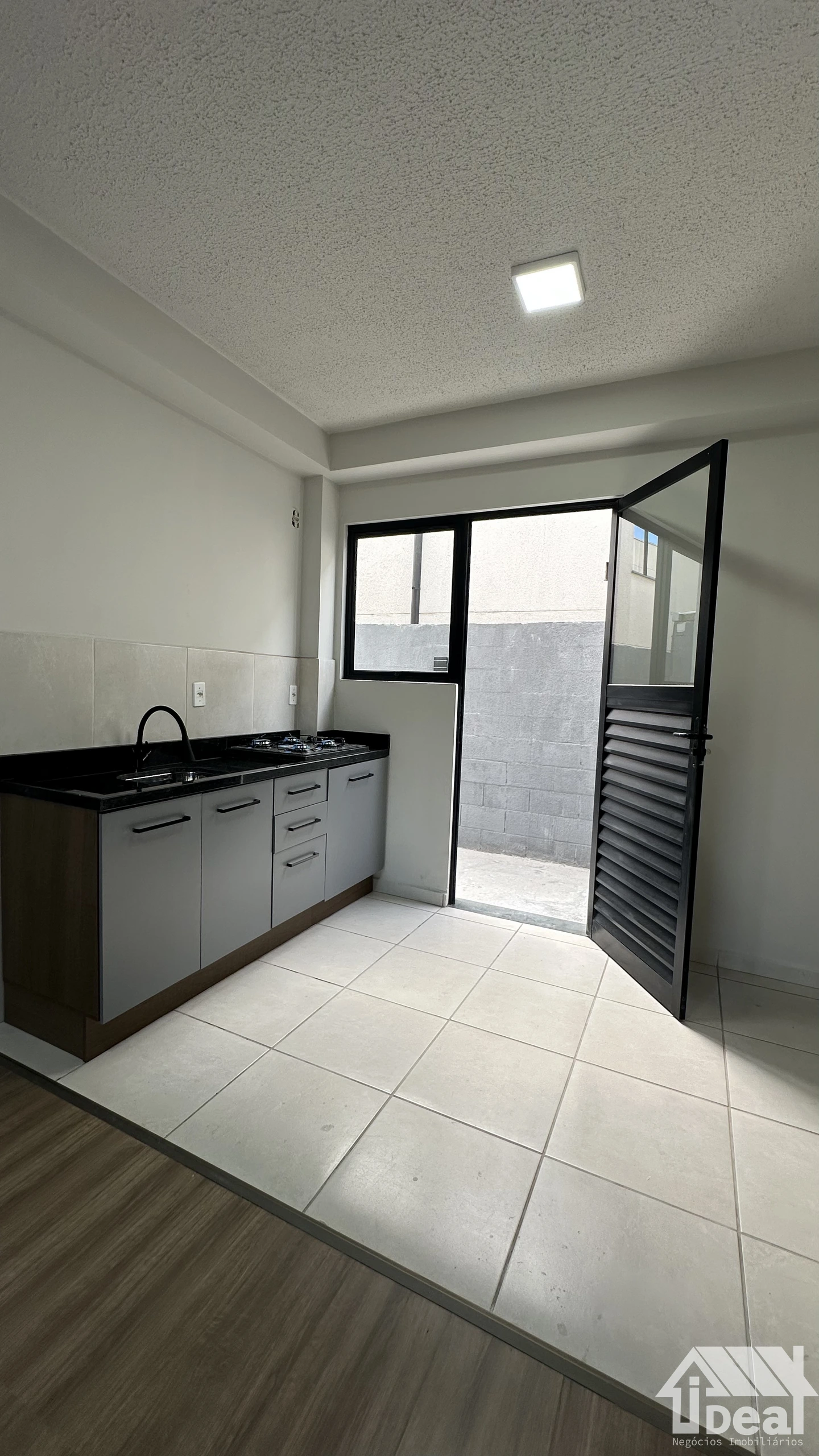 Casa de Condomínio de 2 quartos, 50m² no bairro Uvaranas, em Ponta Grossa | Eu Corretor