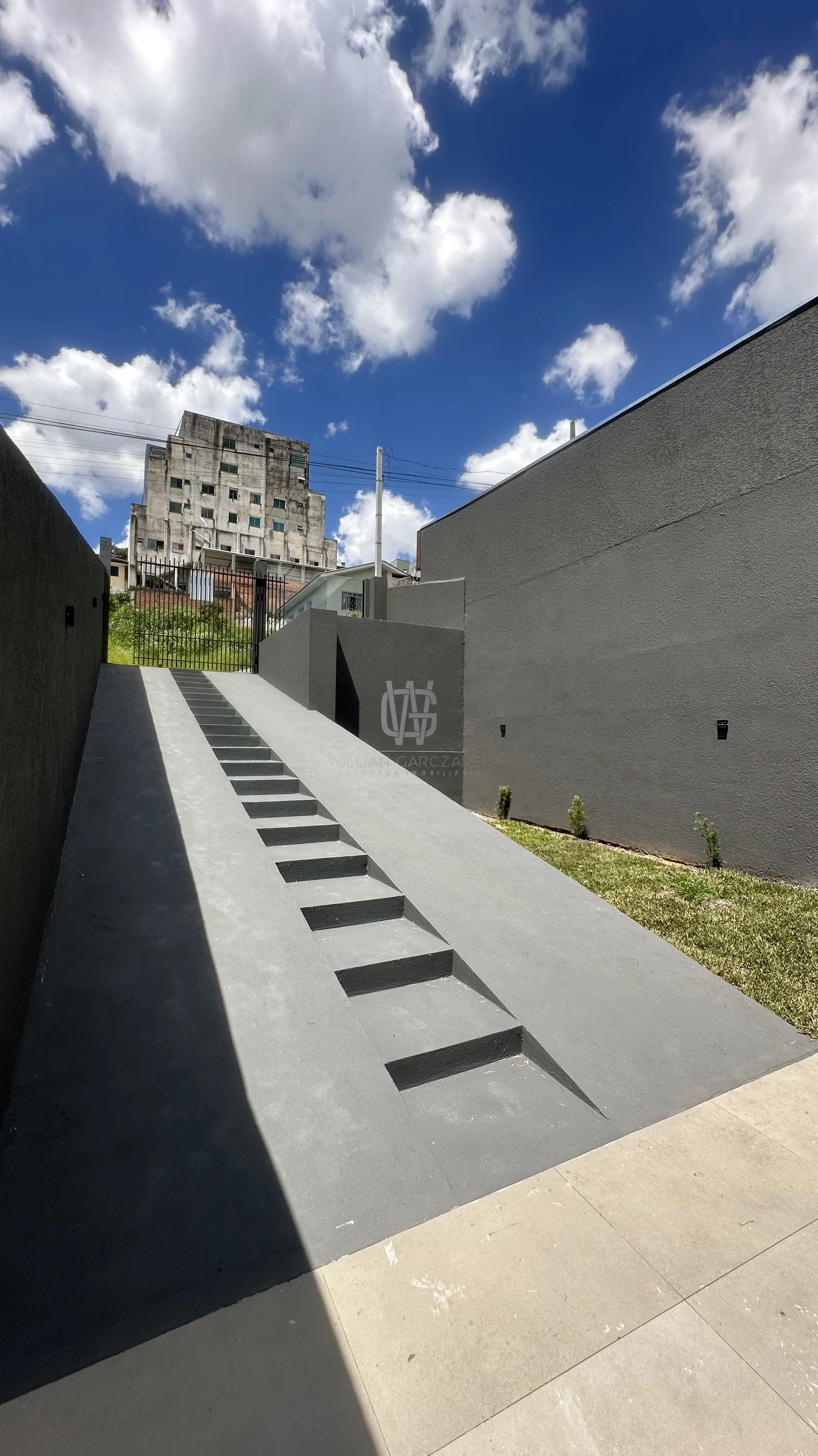 Sobrado de 4 quartos, 200m² no bairro Nova Rússia, em Ponta Grossa | Eu Corretor