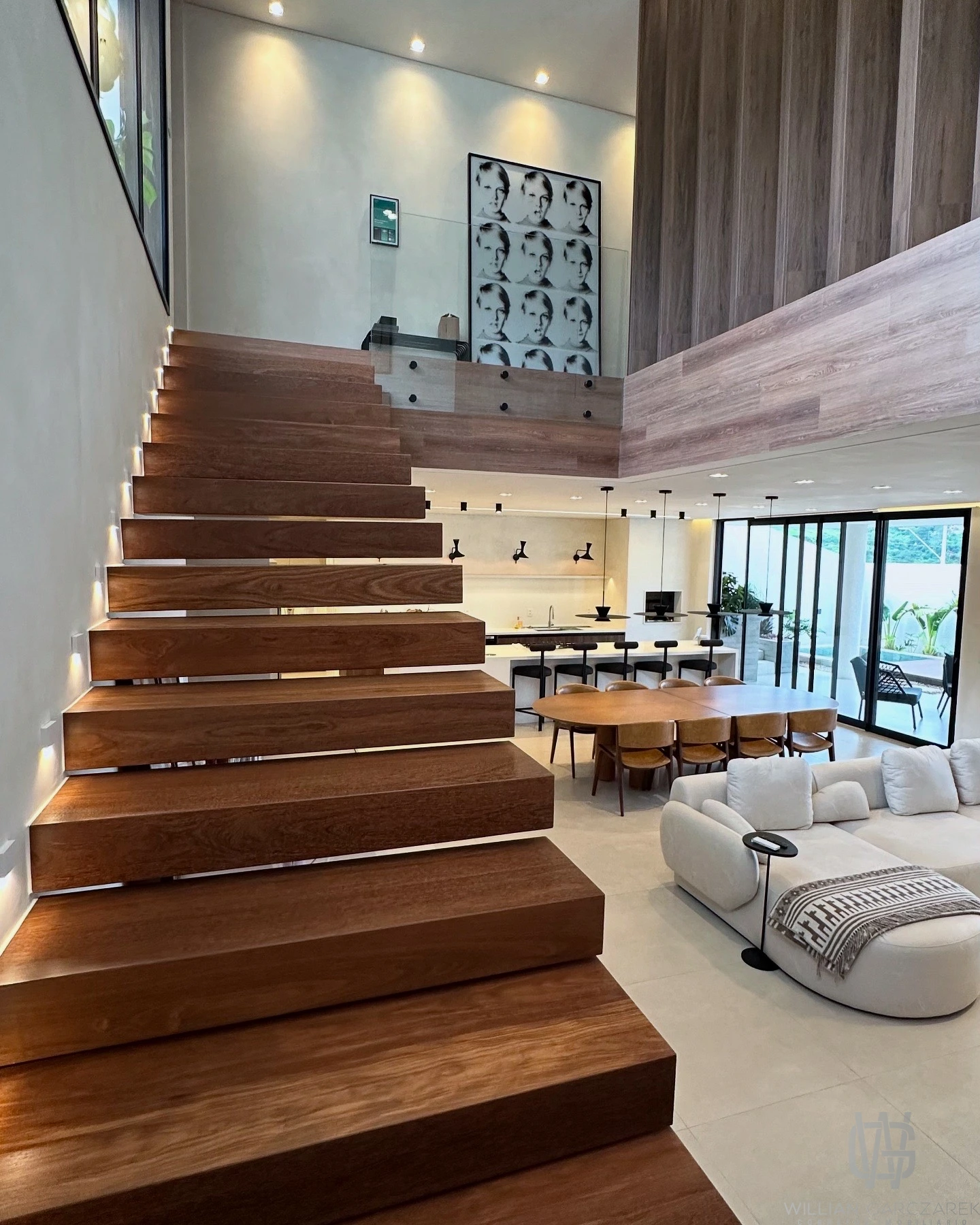 Sobrado de 3 quartos, 300m² no bairro Orfãs, em Ponta Grossa | Eu Corretor