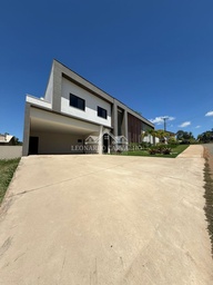 Casa de Condomínio de 4 quartos, no bairro palavra da vida, em Caldas Novas | Eu Corretor