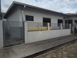 Casa de 2 quartos, 125m² no bairro Centro , em Córrego do Bom Jesus | Eu Corretor