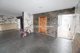 Casa de 5 quartos, 200m² no bairro Vila Industrial, em São José dos Campos | Eu Corretor