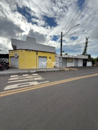 Comercial no bairro itaguai 2, em Caldas Novas | Eu Corretor