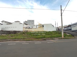 Lote/Terreno de 390m² no bairro Muarama, em Passos | Eu Corretor