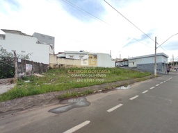 Lote/Terreno de 390m² no bairro Muarama, em Passos | Eu Corretor