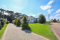 Casa de Condomínio de 5 quartos, 459m² no bairro Jardim Menino Deus, em Quatro Barras | Eu Corretor