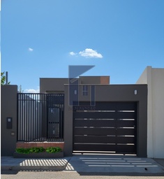 Casa de 3 quartos, no bairro Parque Dez de Novembro, em Manaus | Eu Corretor