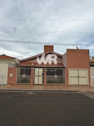 Casa de 3 quartos, 206m² no bairro Maria Parreira, em Itaú de Minas | Eu Corretor