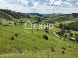 Fazenda/Sítios/Chácaras de 11 quartos, no bairro Área Rural, em Santa Branca | Eu Corretor