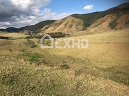 Fazenda/Sítios/Chácaras de 11 quartos, no bairro Área Rural, em Santa Branca | Eu Corretor