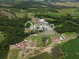 Fazenda/Sítios/Chácaras de 7 quartos, no bairro Área Rural, em Silvânia | Eu Corretor