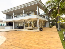 Casa de 4 quartos, 700m² no bairro Alphaville, em Santana de Parnaíba | Eu Corretor