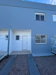 Sobrado de 2 quartos, no bairro Independência , em Passo de Torres | Eu Corretor