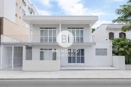 Sobrado de 4 quartos, 383m² no bairro Nações, em Balneário Camboriú | Eu Corretor