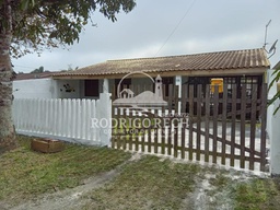 Casa de 3 quartos, no bairro shangrila, em Pontal do Paraná | Eu Corretor