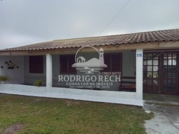 Casa de 3 quartos, no bairro shangrila, em Pontal do Paraná | Eu Corretor