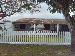 Casa de 3 quartos, no bairro shangrila, em Pontal do Paraná | Eu Corretor