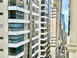 Apartamento de 3 quartos, no bairro Meia Praia, em Itapema | Eu Corretor