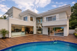 Casa de 4 quartos, no bairro Barra, em Balneário Camboriú | Eu Corretor