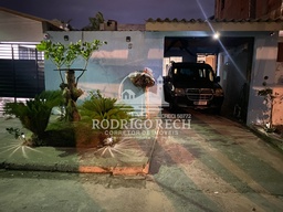 Casa de 2 quartos, no bairro JARDIM CANADA, em Pontal do Paraná | Eu Corretor