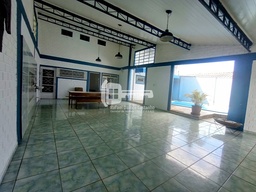 Sobrado de 5 quartos, 230m² no bairro Centro, em Guaratuba | Eu Corretor