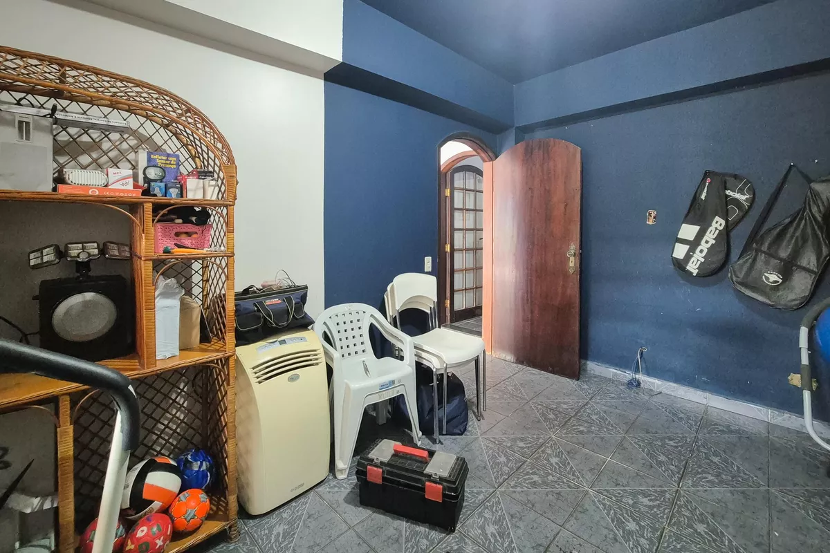 Casa de 4 quartos, 450m² no bairro Vila Euclides, em São Bernardo do Campo | Eu Corretor