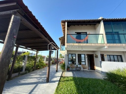 Sobrado de 2 quartos, no bairro Morada das palmeiras , em Torres | Eu Corretor