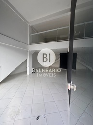 Sala Comercial no bairro Monte Alegre, em Camboriú | Eu Corretor