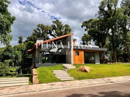 Casa de 3 quartos, no bairro Carniel, em Gramado | Eu Corretor